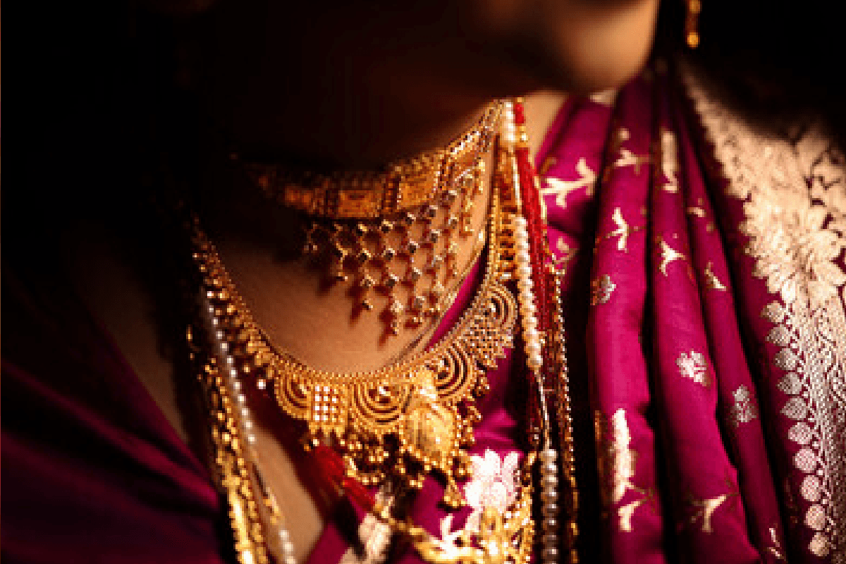 Gold Silver Price Today: दो हफ्ते के हाईएस्ट पर पहुंच गया सोना, चांदी भी हो गई मजबूत