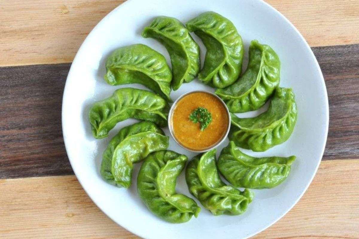 Healthy Palak Momos Recipe: बाकी स्वाद जाएंगे भूल,जब घर पर बनाएंगे शुद्ध और टेस्टी मोमोज