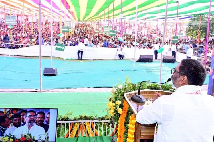 बोकारो के लुगुबुरु घांटाबाड़ी में CM हेमंत ने की संस्कृति, परंपरा को बचाने की अपील, कर दी बड़ी घोषणा