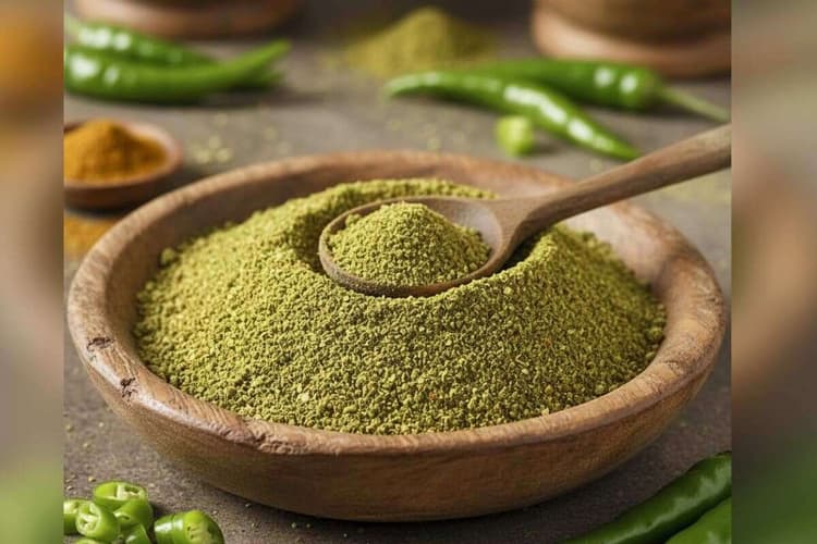 Homemade Green Chili Powder: घर पर रखी हरी मिर्च अब नहीं होगी बेकार, इस तरह तैयार करें होममेड पाउडर