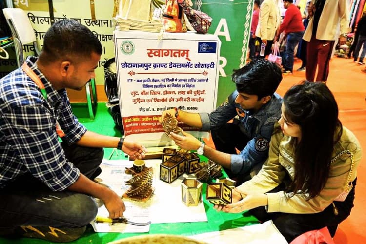 IITF 2025 में झारखंड की धूम : सिसल से एथेनॉल तक, कला-खेती और कारोबार का दिख रहा संगम