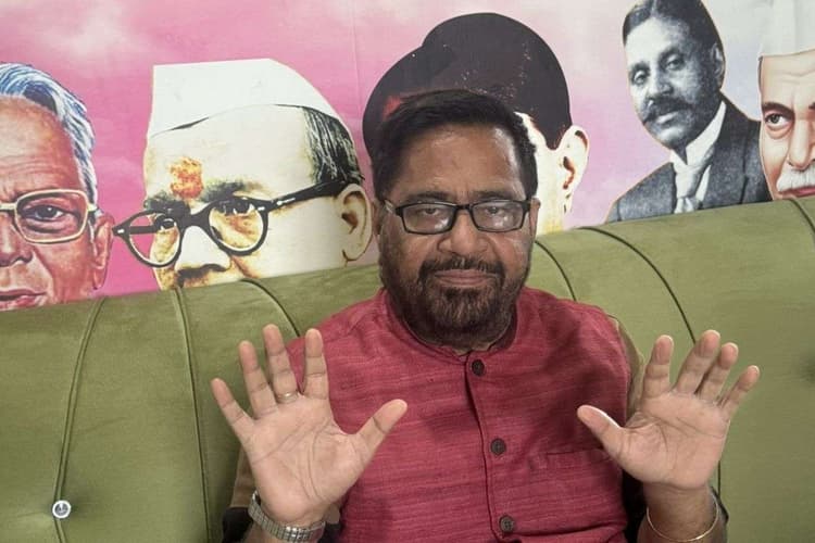 Bihar News: समलैंगिक शादी के कारण आता है भूकंप, रोहिणी से डांट खाने वाले का नया बयान हुआ वायरल