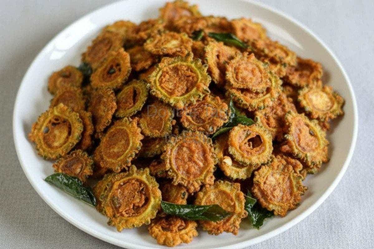 Karela Chips Recipe: करेले का कड़वापन भूल जाएंगे, ट्राय करें ये क्रिस्पी और टेस्टी करेले के चिप्स