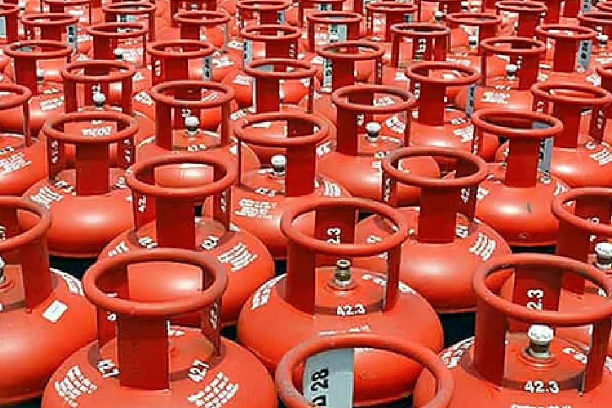 रसोई गैस सिलेंडर जल्द होंगे सस्ते, भारत ने एलपीजी आयात के लिए किया 1 साल का समझौता