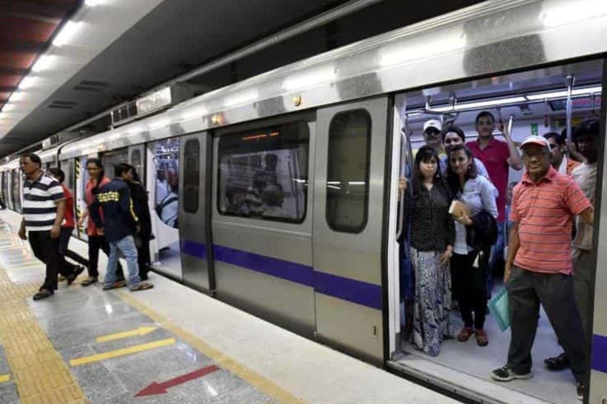 Delhi Blast: विस्फोट के 4 दिन बाद खुला लाल किला मेट्रो स्टेशन का गेट नंबर 2 और 3, ASI ने भी कर दी ऐसी घोषणा