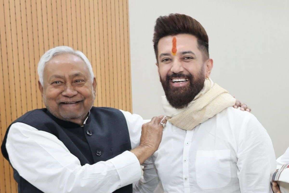 एनडीए की जीत के बाद चिराग पासवान ने नीतीश कुमार से की मुलाकात, बोले – पिता के कल्पना की दिशा में आगे बढ़ी पार्टी