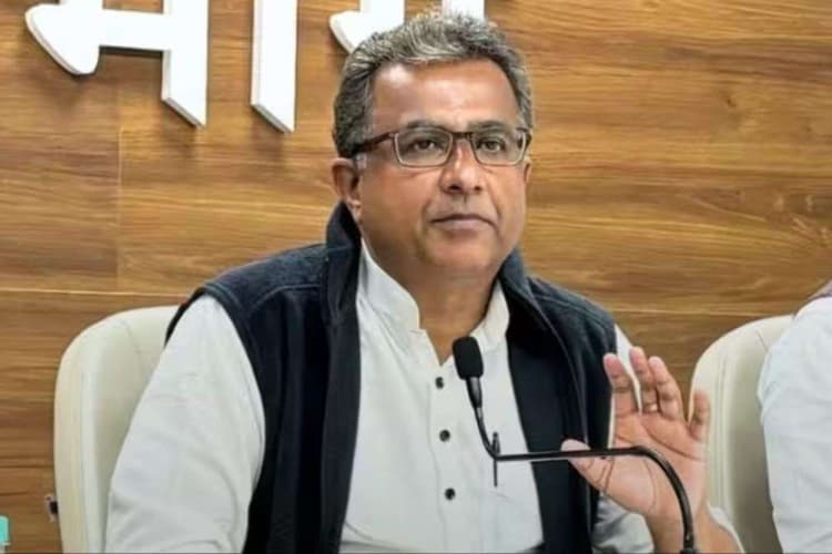 Bihar Cabinet 2025: नीतीश कैबिनेट में इन नेताओं को नहीं मिली जगह, पूर्व सीएम के बेटे को भी BJP ने नहीं बनाया मंत्री