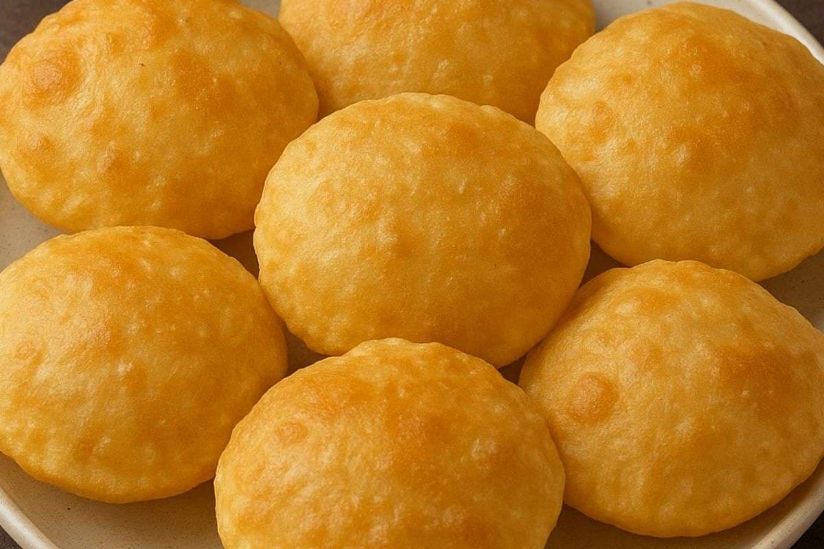 Paneer Puri Recipe: स्पेशल मौके पर बनाएं गरमा-गरम पनीर की पूरी, जानें बनाने की आसान विधि