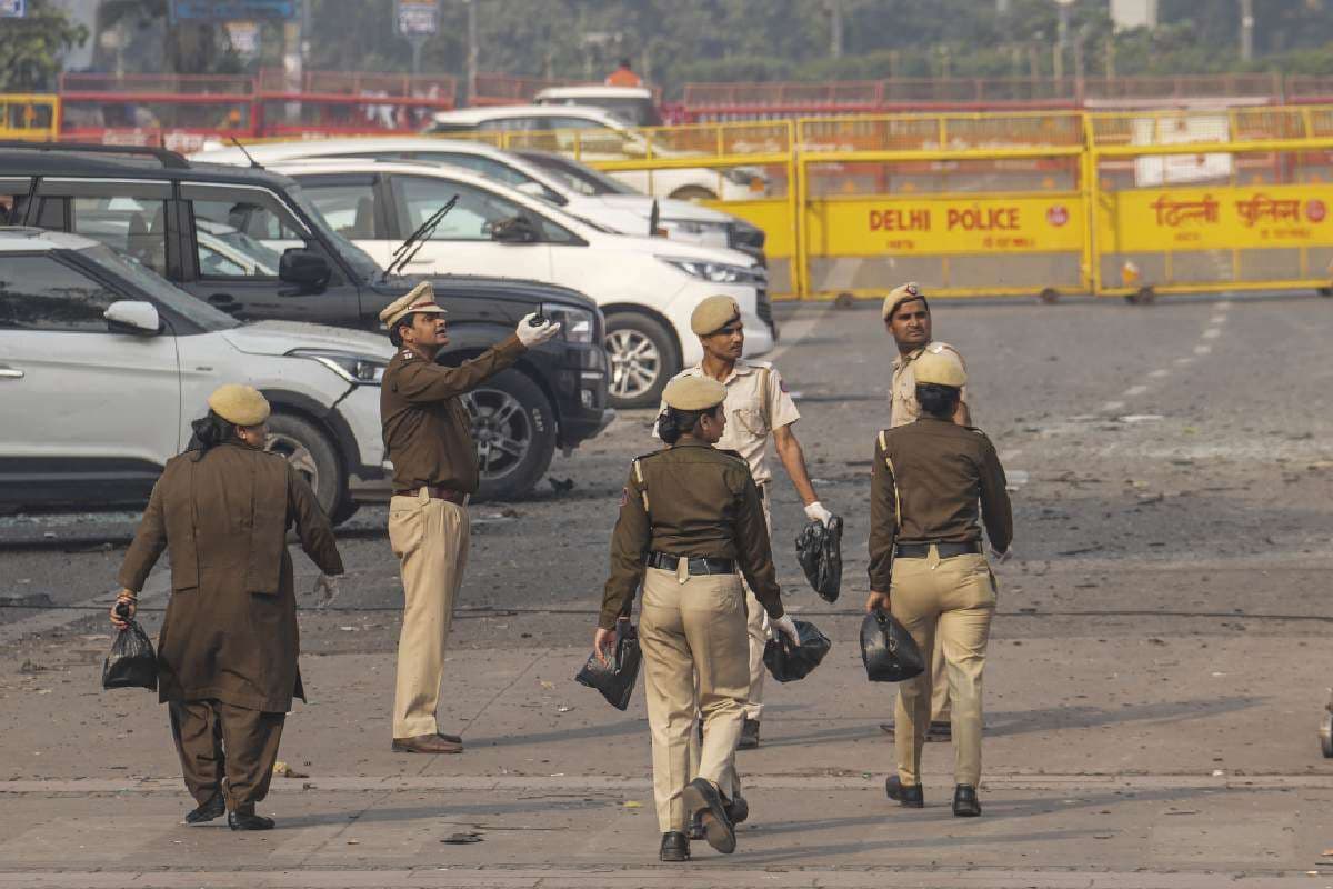 Red Fort Attack : तीन साल से एक्टिव था आतंकी मॉड्यूल, रेड फोर्ट बम धमाके में हुआ बड़ा खुलासा