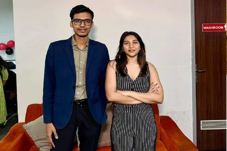 Success Story: गुजराती लड़की और राजस्थानी छोरे ने किया कमाल, सिर्फ 10 महीने में खड़ी कर दी 10.5 करोड़ की कंपनी