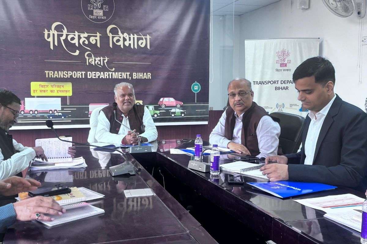 बिहार में 7वीं पास युवाओं के लिए खुशखबरी, अब बन सकेंगे बस खलासी, पदभार संभालतें ही एक्शन में आए मंत्री श्रवण कुमार