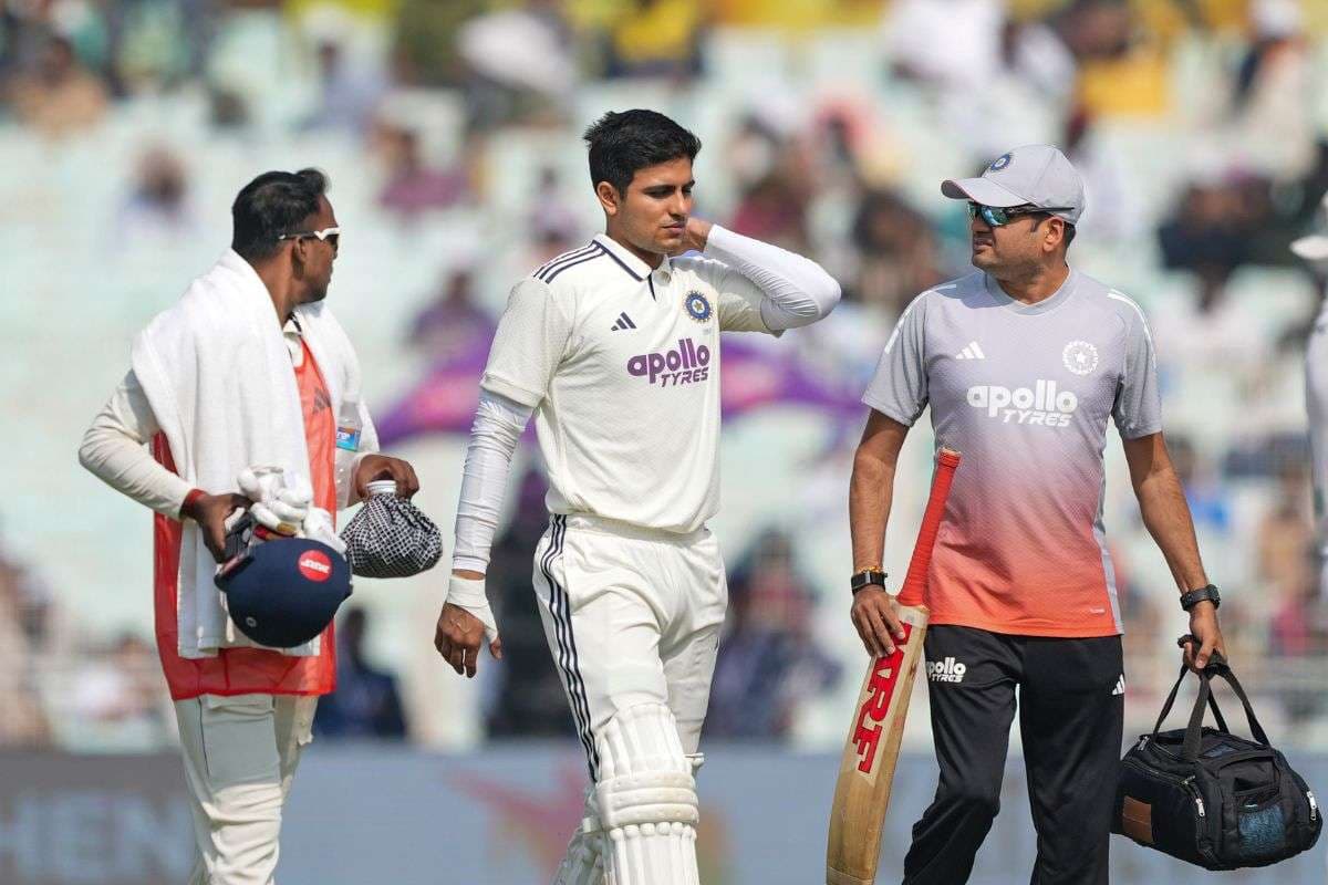 गुवहाटी मैच से पहले टीम इंडिया को झटका! शुभमन गिल की फिटनेस पर संकट, IND vs SA दूसरे टेस्ट में खेलना संदिग्ध