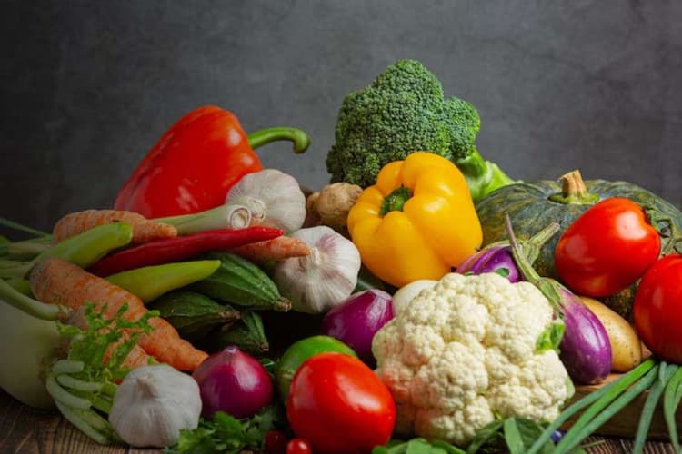 अंतरिक्ष में उगाई गई पहली सब्जी कौन थी? ऑक्सीजन नहीं, फिर स्पेस में फार्मिंग कैसे शुरू हुई? NASA और ISS ने किया कारनामा