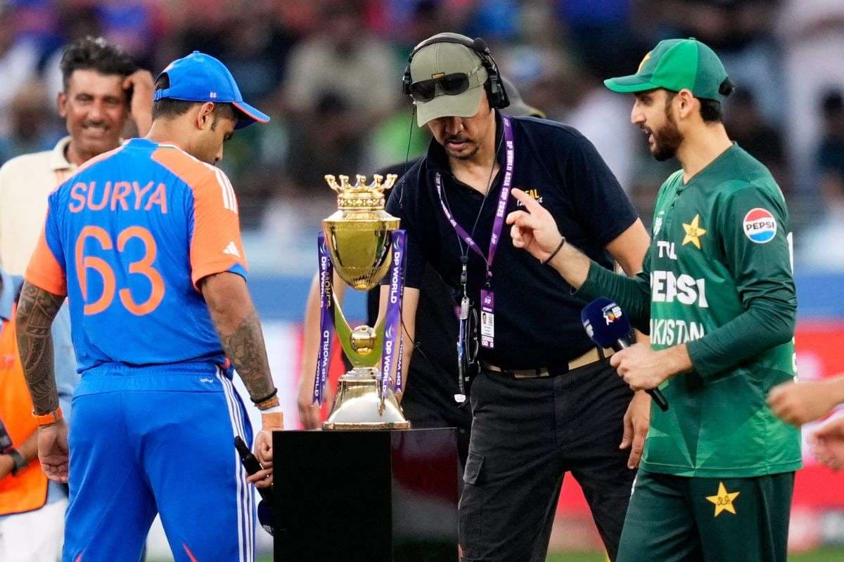 सुलझ गया Asia Cup Trophy विवाद, BCCI ने ICC बैठक के बाद दिया बड़ा अपडेट