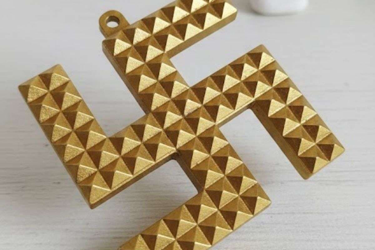 Vastu Tips: धन, स्वास्थ्य और शांति, इस एक यंत्र से मिल सकते हैं तीनों फायदे, जानिए कहां करें स्थापित