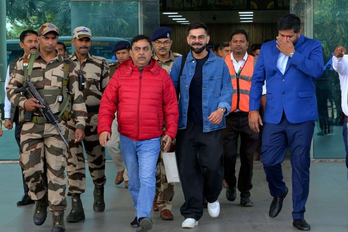 Video: रांची पहुंचे किंग कोहली, 30 नवंबर को IND vs SA पहले वनडे में लेंगे हिस्सा