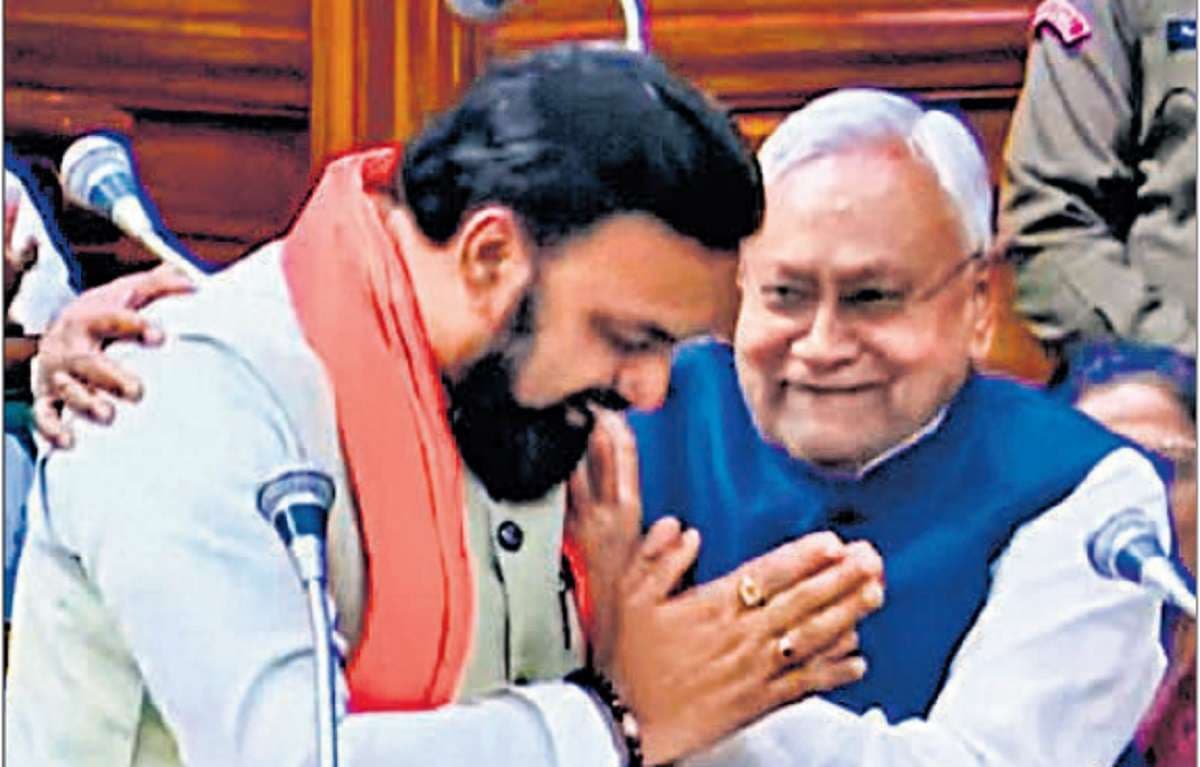 Bihar Election Result 2025: चल गया तीर, फूट गया लालटेन, 20 के मुकाबले 25 में इन दलों के इतने बदले परिणाम