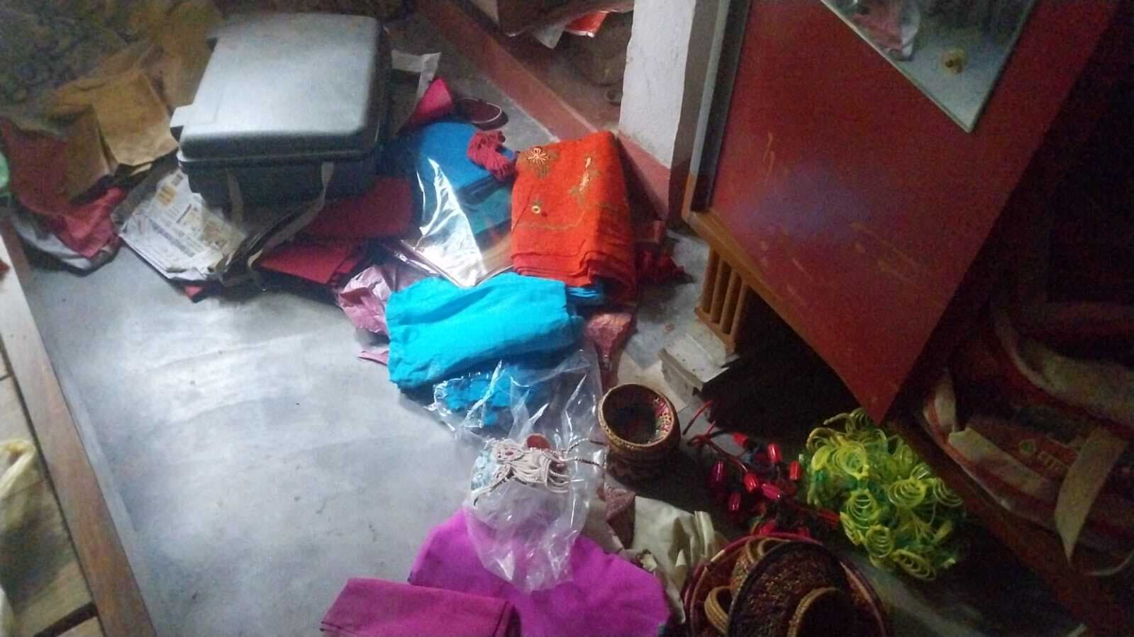 hajipur news. बंद घर का ताला काटकर नकद व गहने की चोरी