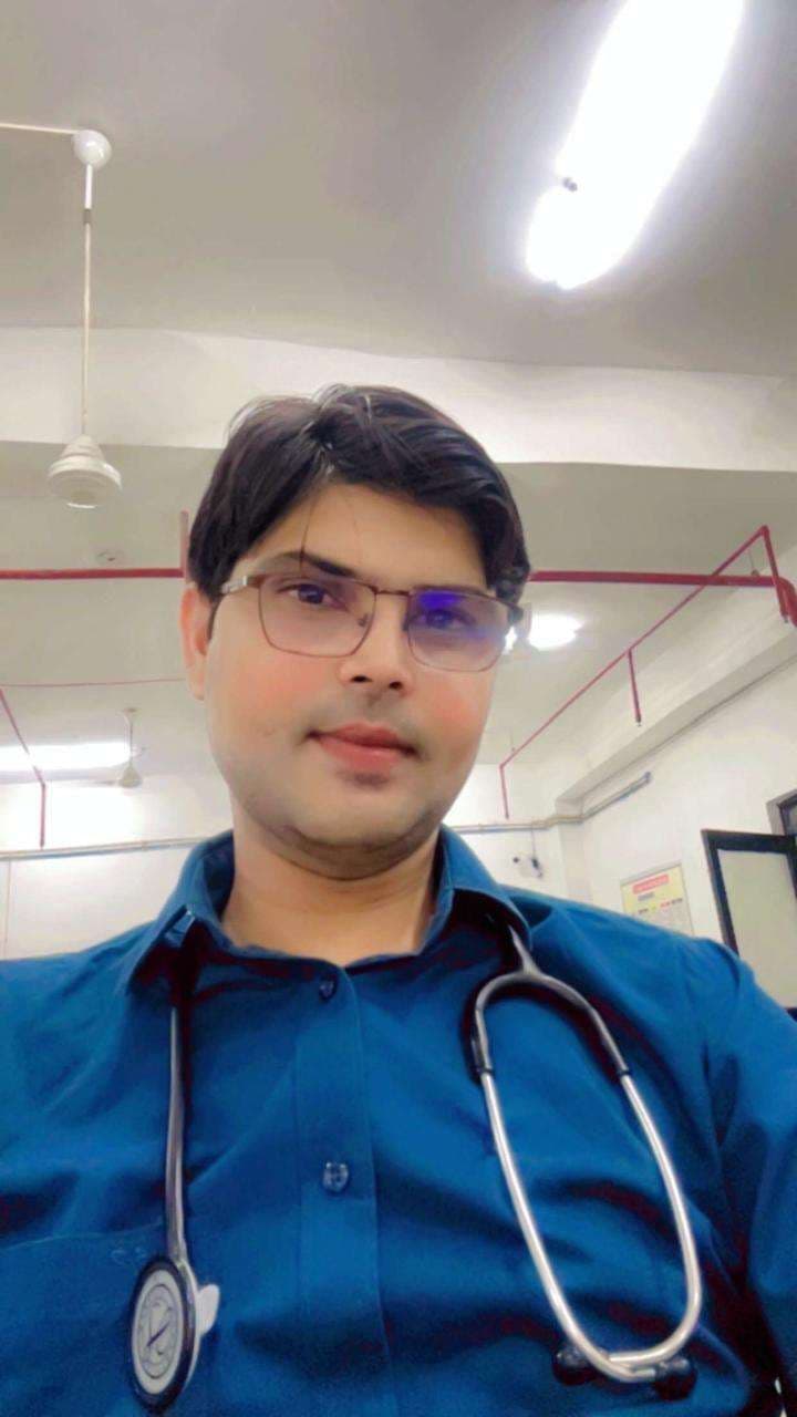 मीरगंज के दो मेडिकल छात्रों ने बिखेरी प्रतिभा की चमक