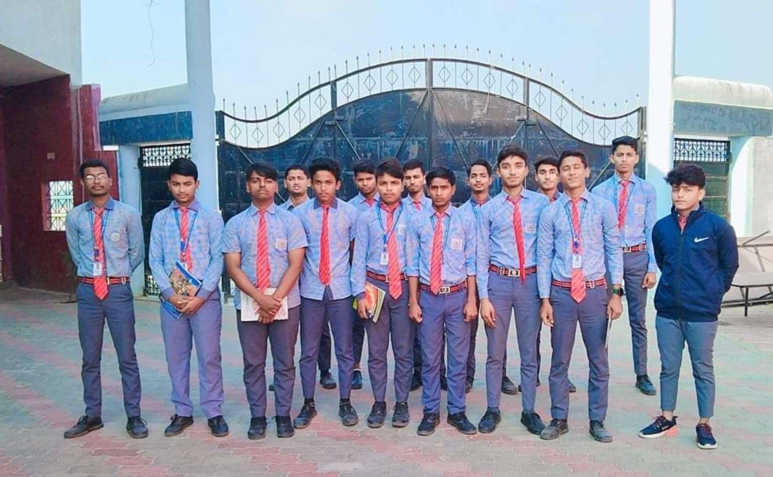 आवर आन स्कूल में संविधान दिवस का आयोजन