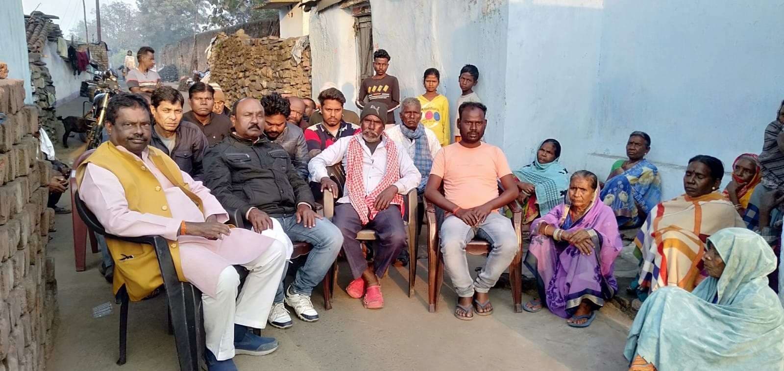 Bokaro News : कारो और अमलो में विस्थापितों की बैठक