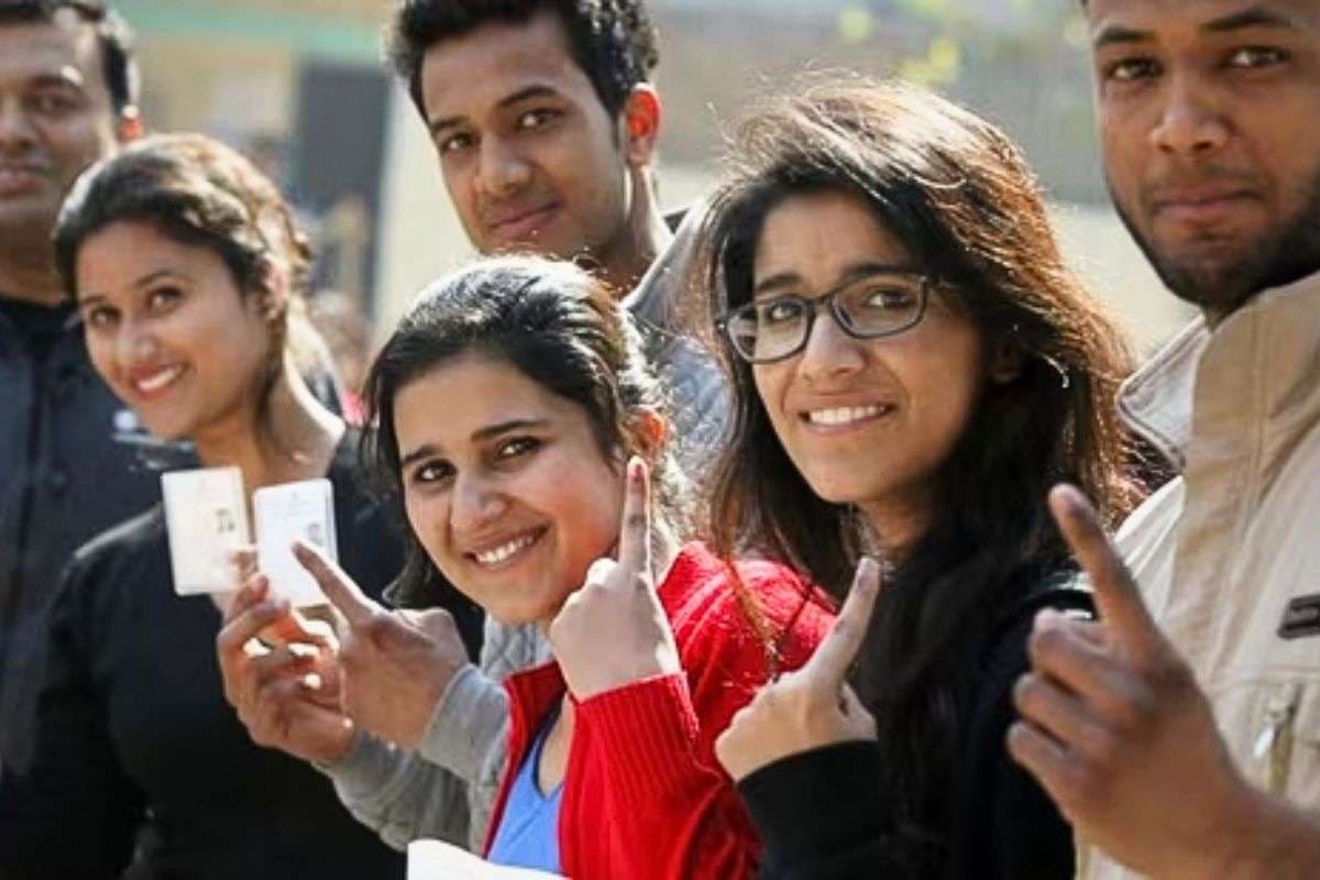 Bihar Election 2025: पहली बार वोट डालने जा रहे हैं? जानिए मतदान से पहले क्या करें और किन बातों का रखें ध्यान