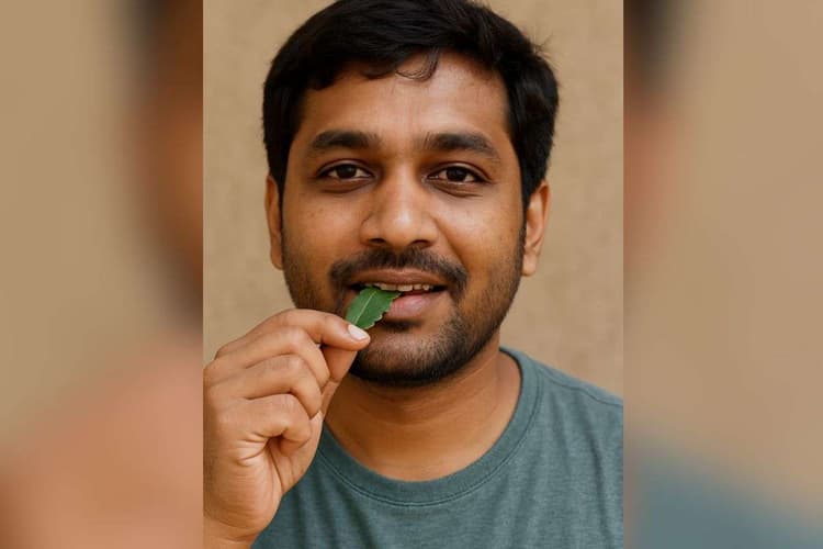 Neem Leaves On Empty Stomach: कड़वा है पर औषधि है, सुबह नीम के पत्ते खाने से होते हैं ये 6 बड़े फायदे