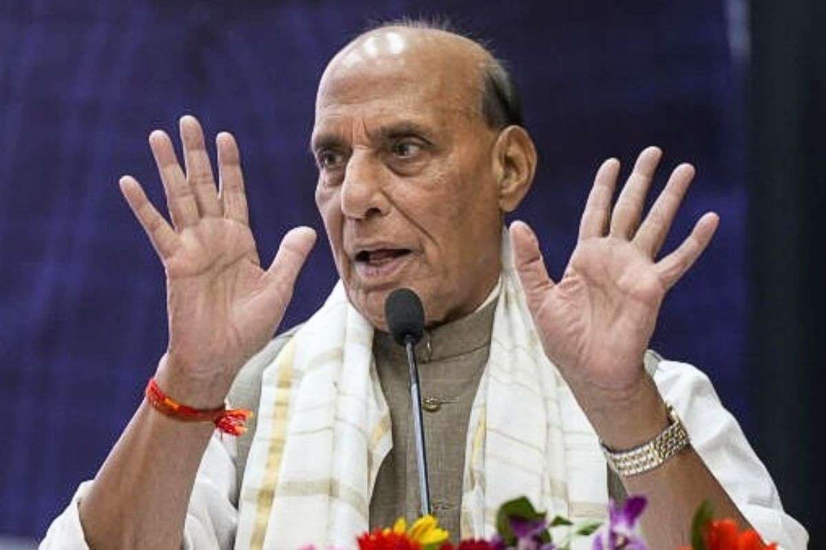 Bihar Election 2025: ‘पटना में पहले मौत दौड़ती थी, अब मेट्रो दौड़ रही है…’, राजनाथ सिंह का महागठबंधन पर करारा हमला