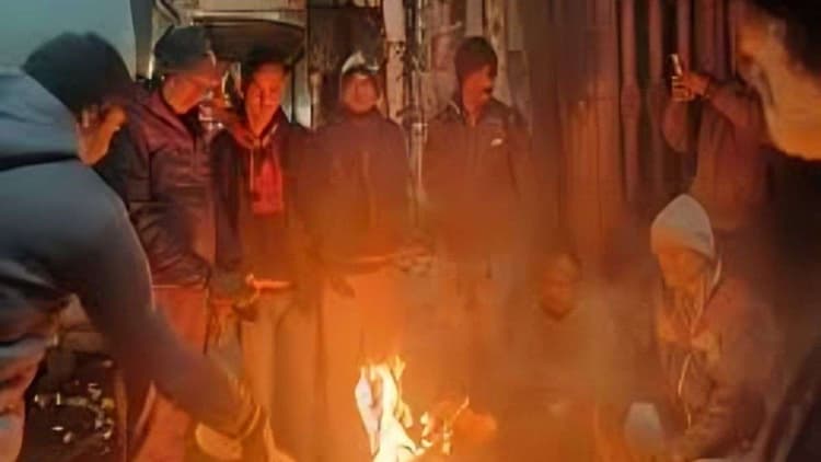 Aaj Bihar Ka Mausam: बिहार में आ गई कंपकंपाने वाली असली ठंड,सबौर 8.3°C के साथ सबसे ठंडा,अगले सप्ताह पारा रिकॉर्ड तोड़ेगा?