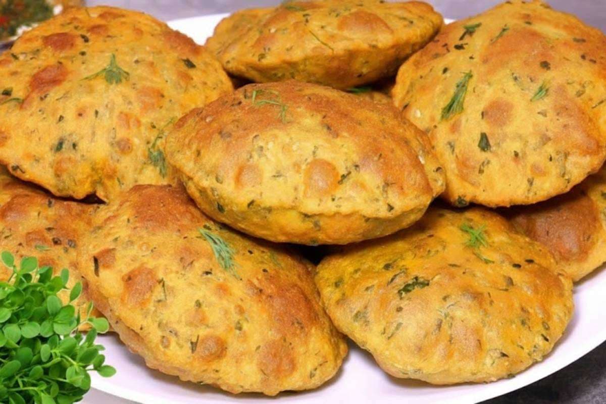 instant aloo methi kachori for guests