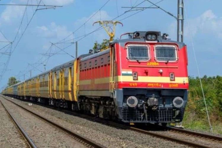 Bihar Train News: इंडिगो क्राइसिस के बीच बड़ी राहत, दिल्ली जाने वाली इन ट्रेनों में लगाए गये एक्स्ट्रा कोच
