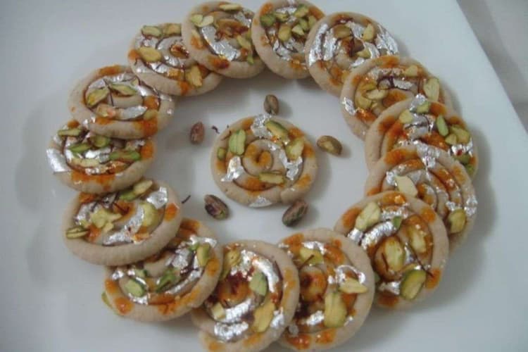 kaju Jalebi Recipe: नहीं खाई होगी ऐसी शाही काजू जलेबी, बहुत आसान है इसकी रेसिपी