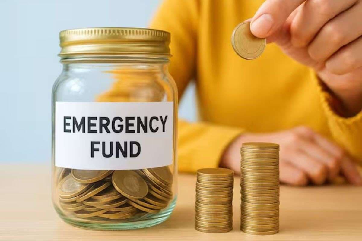 6 महीने की सैलरी जितना इमरजेंसी फंड कैसे बनाएं? ये आसान फॉर्मूला तेजी से बढ़ाएगी आपकी बचत