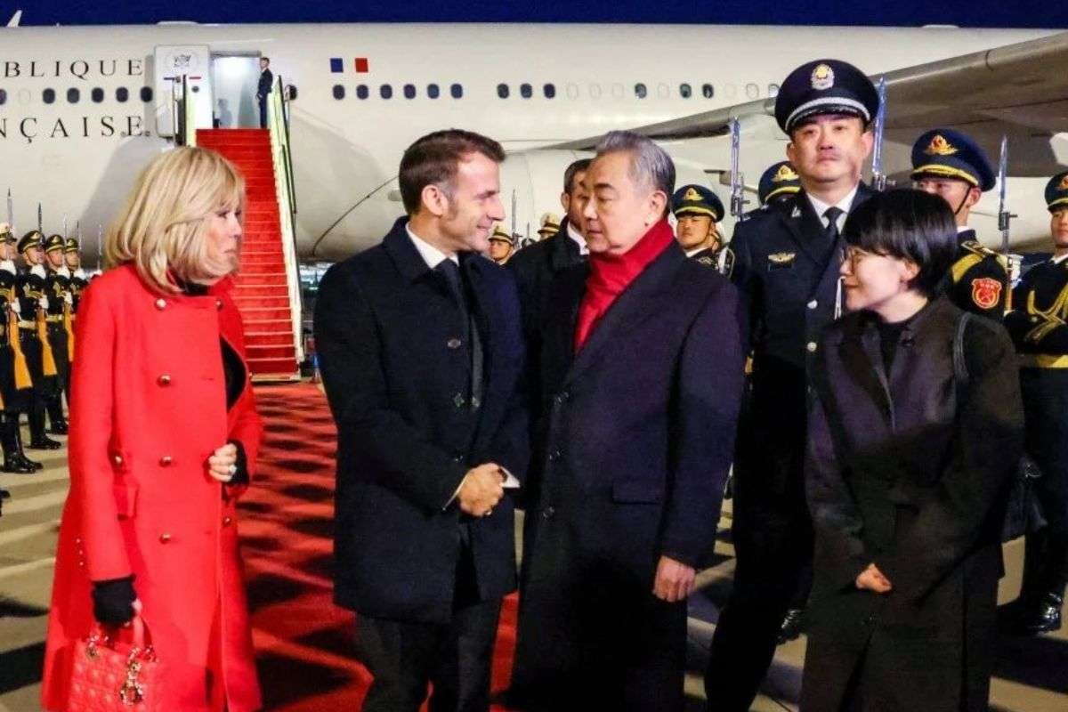 Emmanuel Macron in China just before Putin's India Tour.