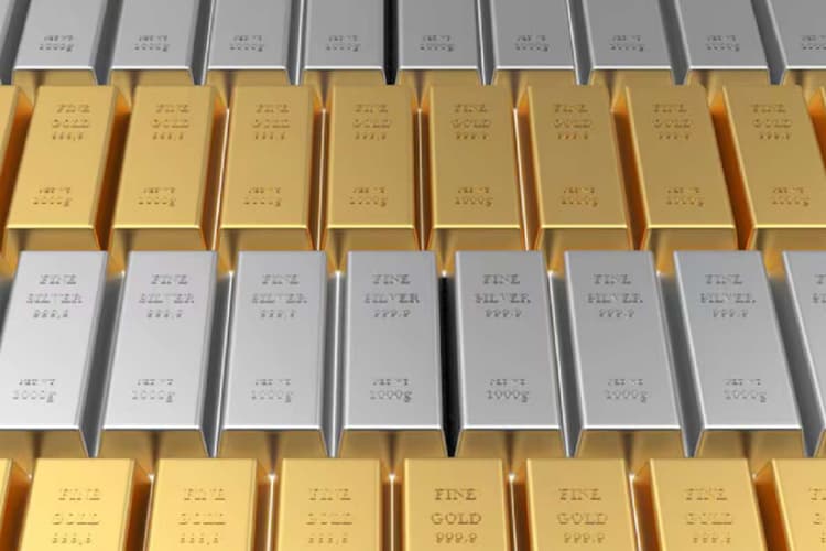 Gold Price: लो! फिर फिसल गया सोना, चांदी मचा रही धमाल