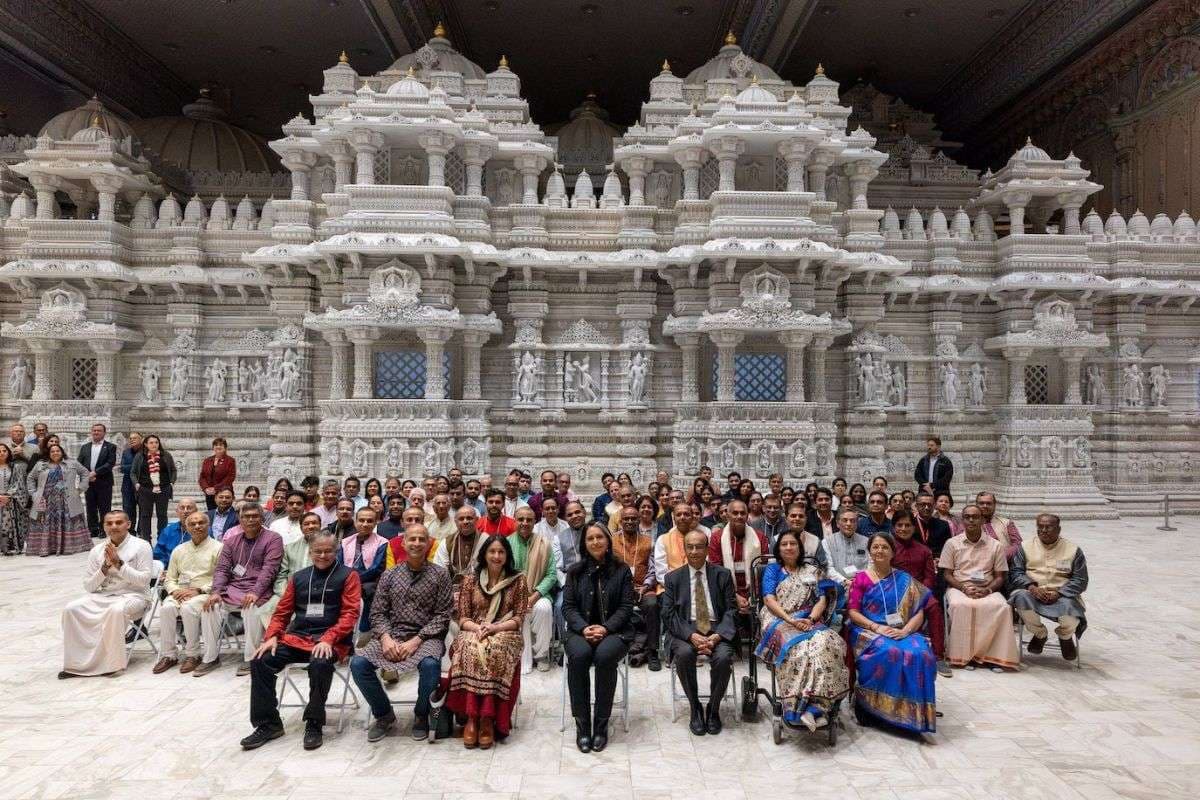 2026 में भारतीयों पर होगी हिंसा, हिंदू घर, दुकान, मंदिरों पर होंगे हमले; US पत्रकार की धमकी, कहा- एक ही उपाय; DEI