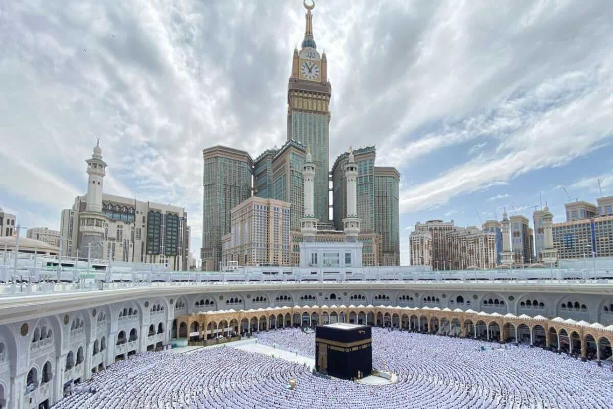 Meccas Kaaba Magical View From Space,
