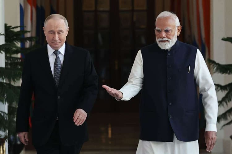 Modi Gift to Putin : कौन सी 3 खास चीज देकर पीएम मोदी ने व्लादिमीर पुतिन को किया रवाना