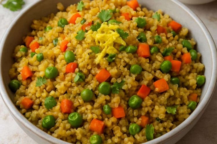 Quinoa Upma Recipe: सूजी नहीं अब इस चीज से बनाइए सुबह का नाश्ता, घर वाले हर दिन खाने की करेंगे मांग