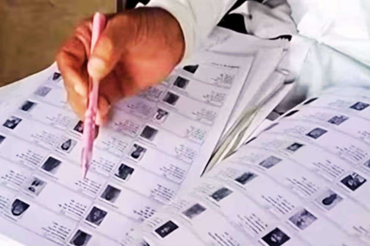 कोलकाता के रेड-लाइट इलाकों में यौनकर्मियों के लिए एसआईआर शिविर का आयोजन