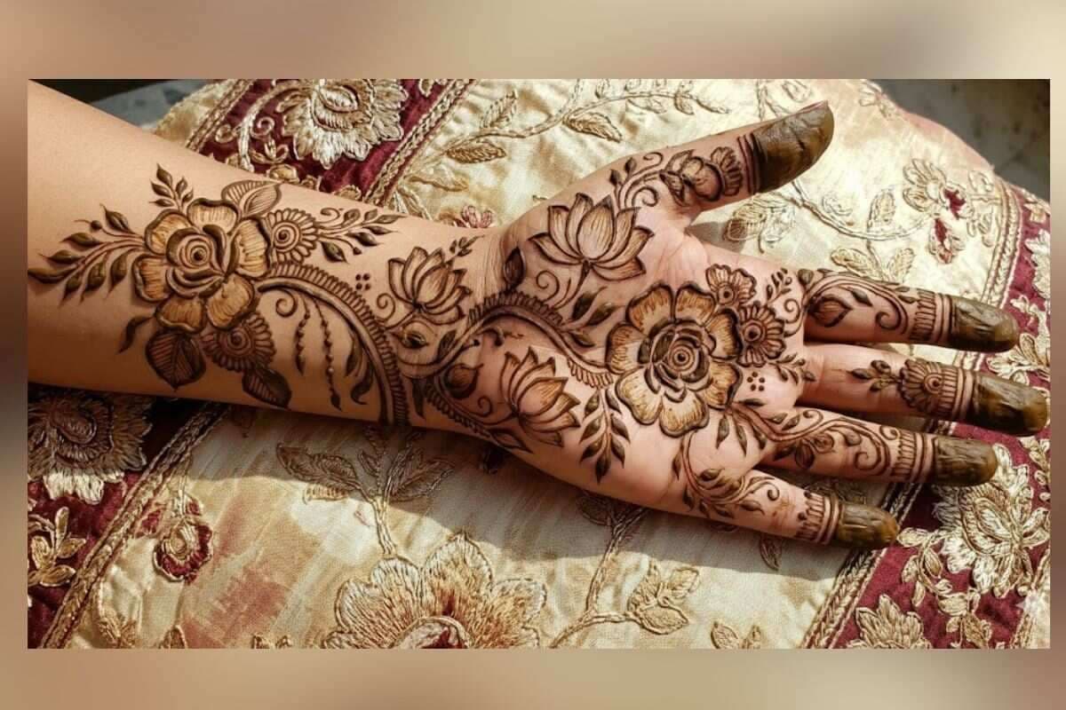 Flower Mehndi Design 
