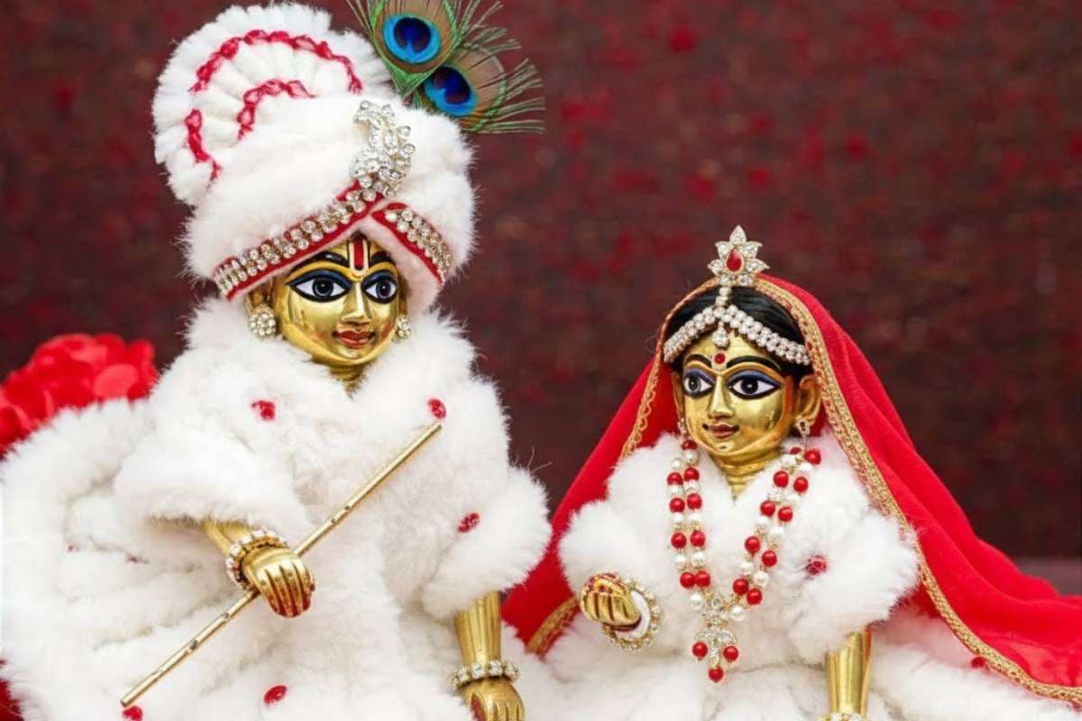 Woolen Dresses for Laddu Gopal: इस सर्दी लड्डू गोपाल और किशोरी जी को पहनाएं सबसे प्यारे ऊनी पोशाक – देखें नएं डिजाइन