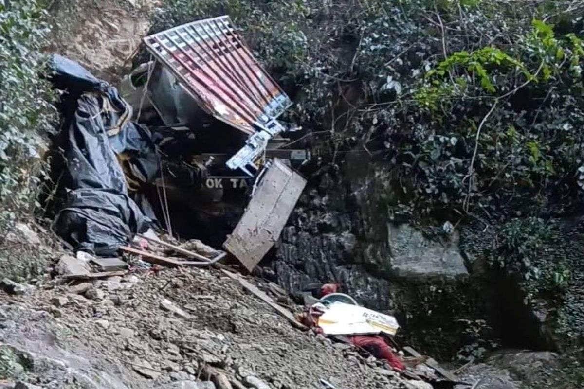 Arunachal Pradesh Accident: ट्रक खाई में गिरा, असम के 18 मजदूरों की मौत, 3 लापता; पीएम मोदी ने मुआवजे की घोषणा की