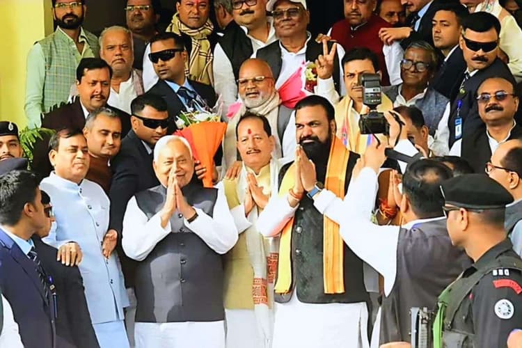 Bihar Vidhansabha Session 2025: आज अनंत सिंह समेत 7 विधायक लेंगे शपथ, प्रेम कुमार का स्पीकर बनना तय