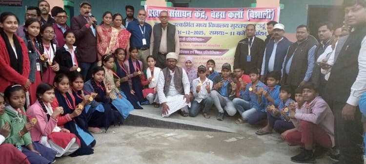 प्रखंड स्तरीय प्रतियोगिता में छात्र-छात्राओं ने किया उत्कृष्ट प्रदर्शन