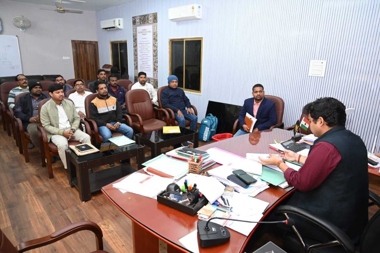 जिले में 97 स्वास्थ्य शिविर, 1100 योग शिविर लगाने का निर्देश