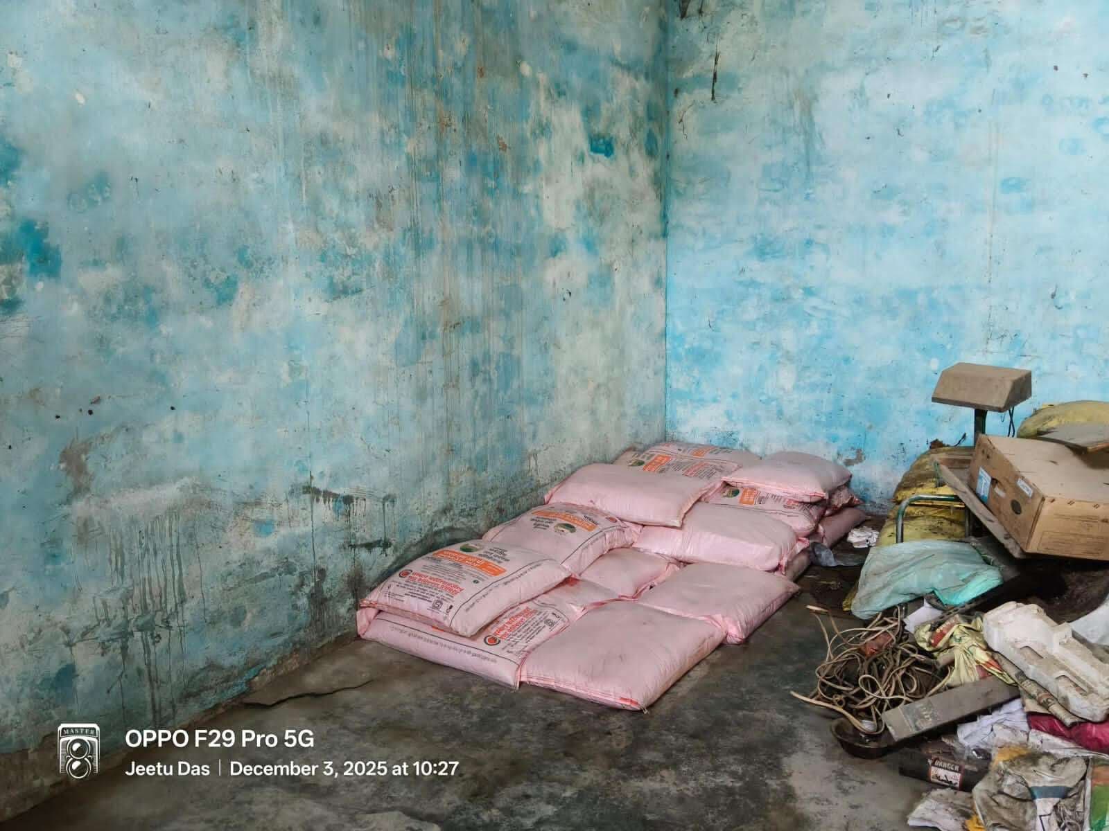 प्रखंड में खाद संकट से किसान बेहाल