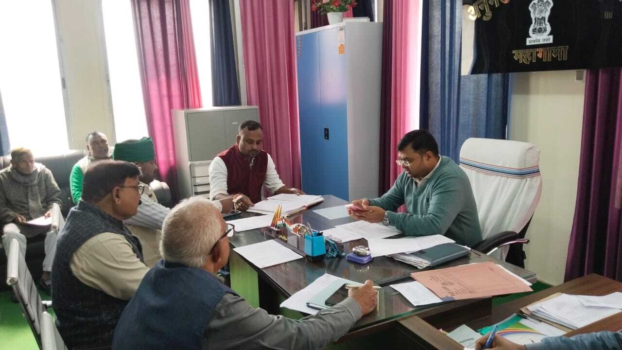 बूथों के पुनर्गठन व नये भवनों की पहचान को लेकर प्रस्ताव पारित