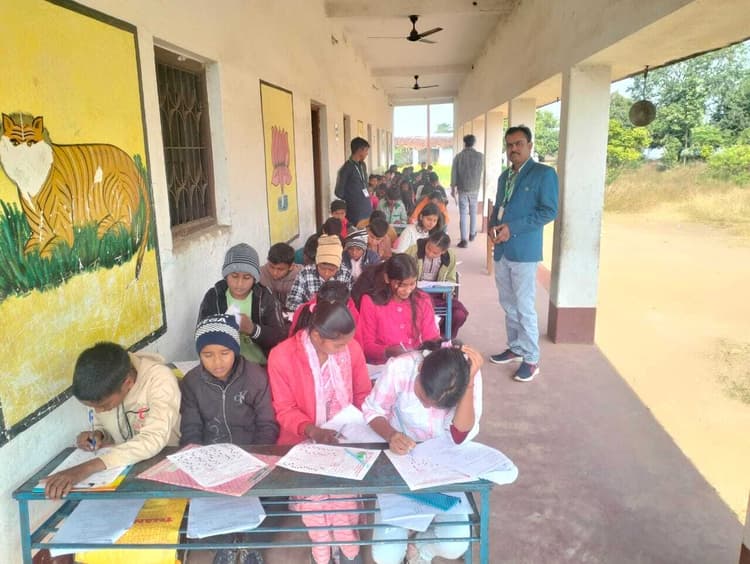 छात्रवृत्ति परीक्षा में 250 छात्र-छात्राओं ने लिया भाग