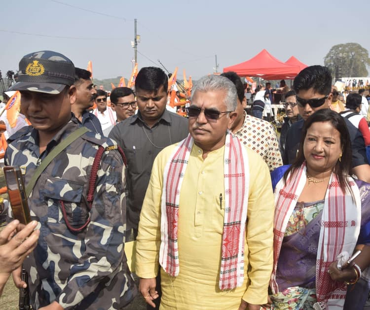 हिंदू समाज संगठित नहीं है : दिलीप घोष